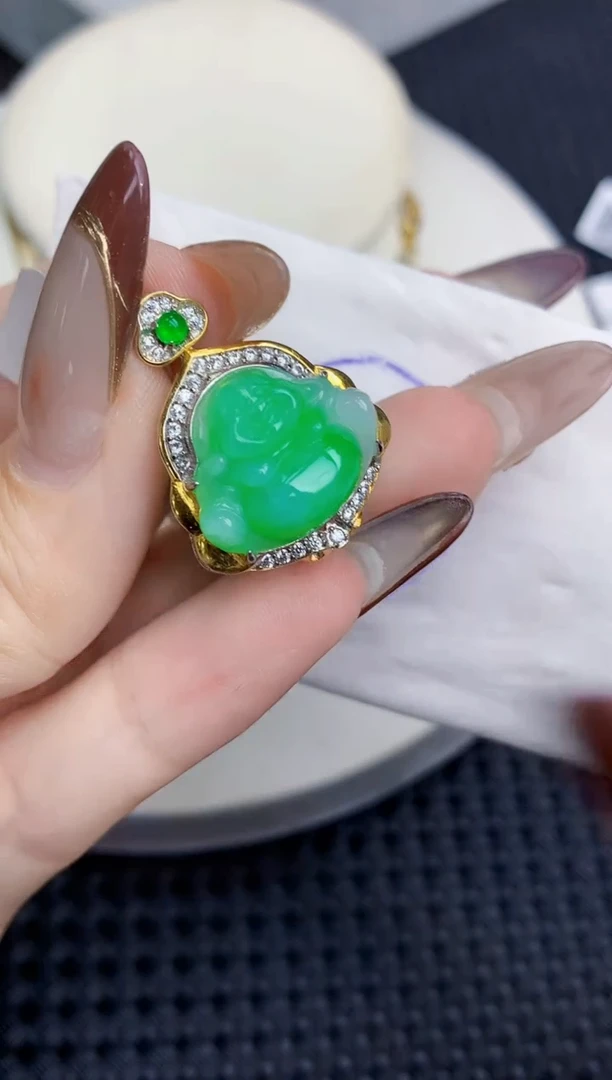 颈饰银S925镶嵌翡翠   天然翡翠A货  百元以上9米证书费自理