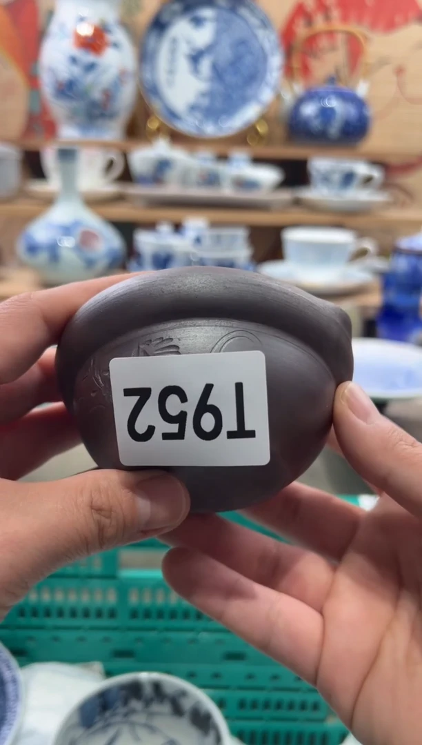 瓷片阿*瓷片------T952