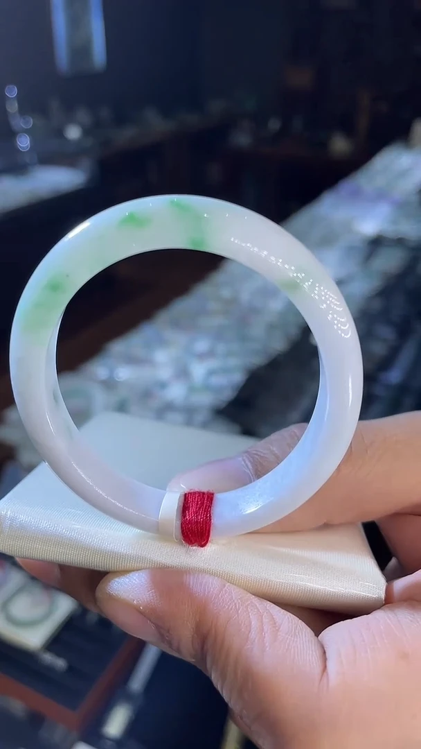 未镶嵌手镯翡翠贵妃52