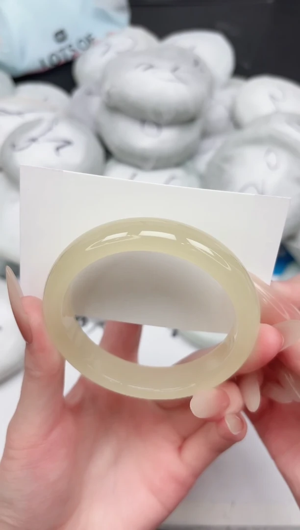 未镶嵌手镯石英质玉231-54.7