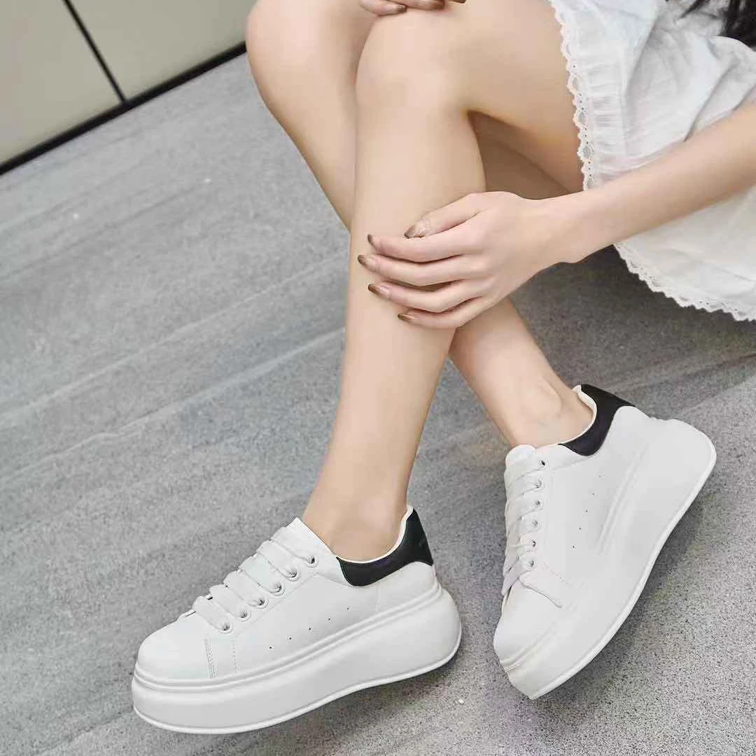 妞56-9610真皮时尚厚底单鞋