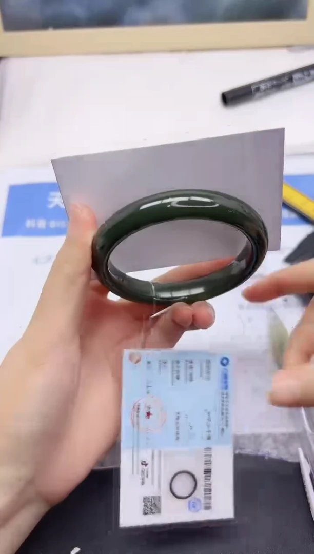 和田玉手镯未镶嵌252-60.1