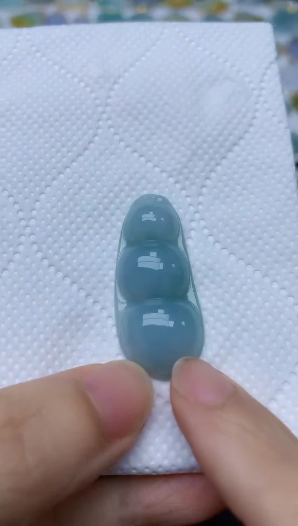 翡翠未镶嵌颈饰天然缅甸A货翡翠