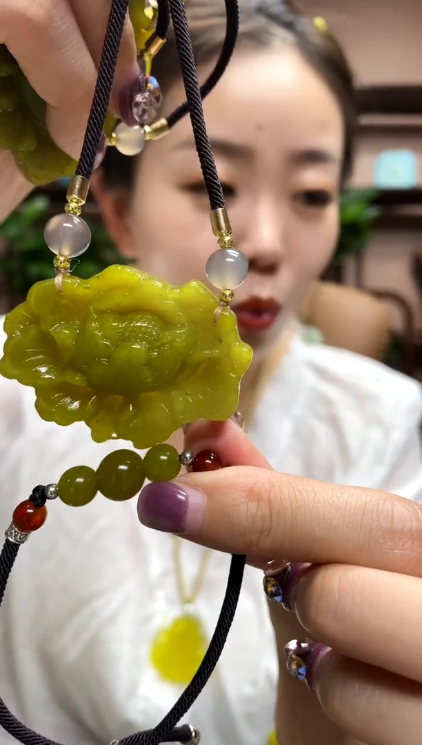 岫玉未镶嵌吊坠多样性发货其中发一