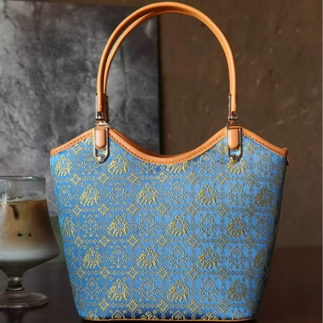 ZJB01广西壮锦时尚轻奢手提包蓝色百搭民族风手提收纳包包