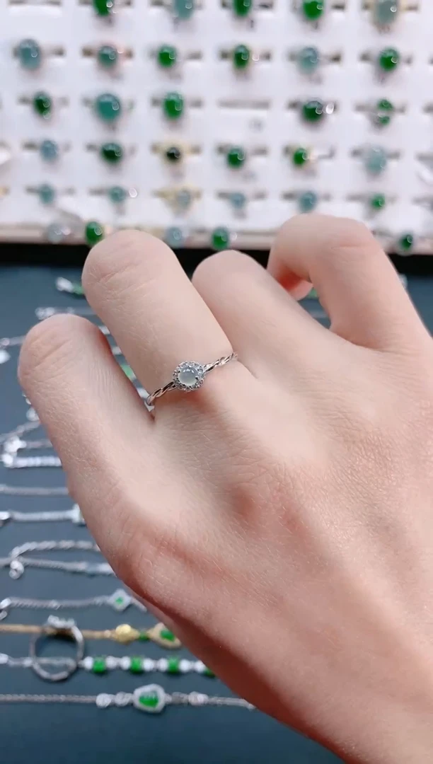 【闪购商品】翡翠戒指银S925镶嵌天然翡翠