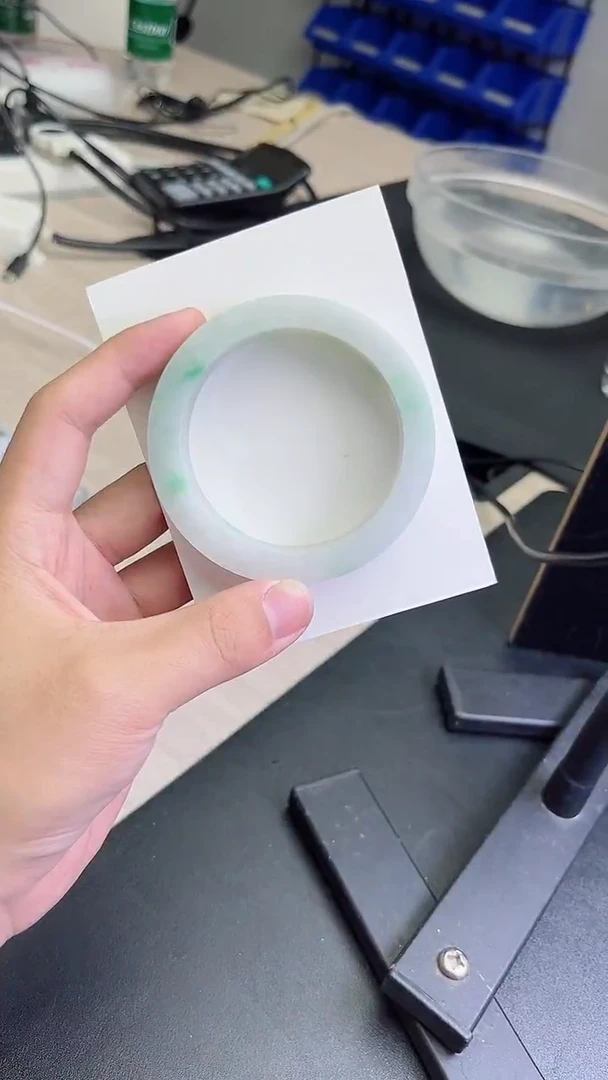 未镶嵌手镯定制翡翠王*定制