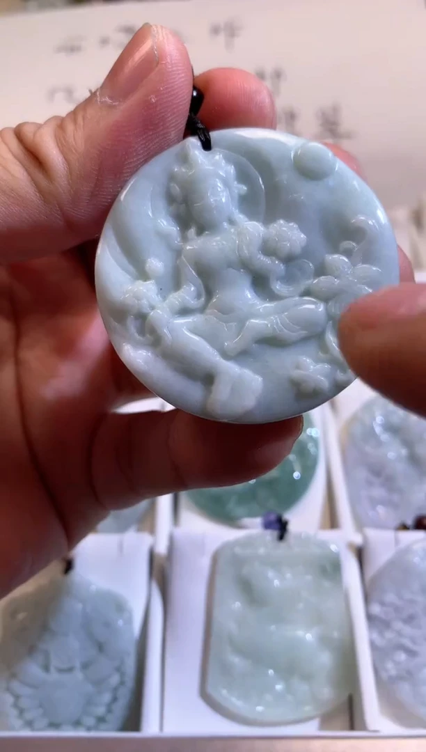 【闪购商品】翡翠颈饰未镶嵌02/16/61