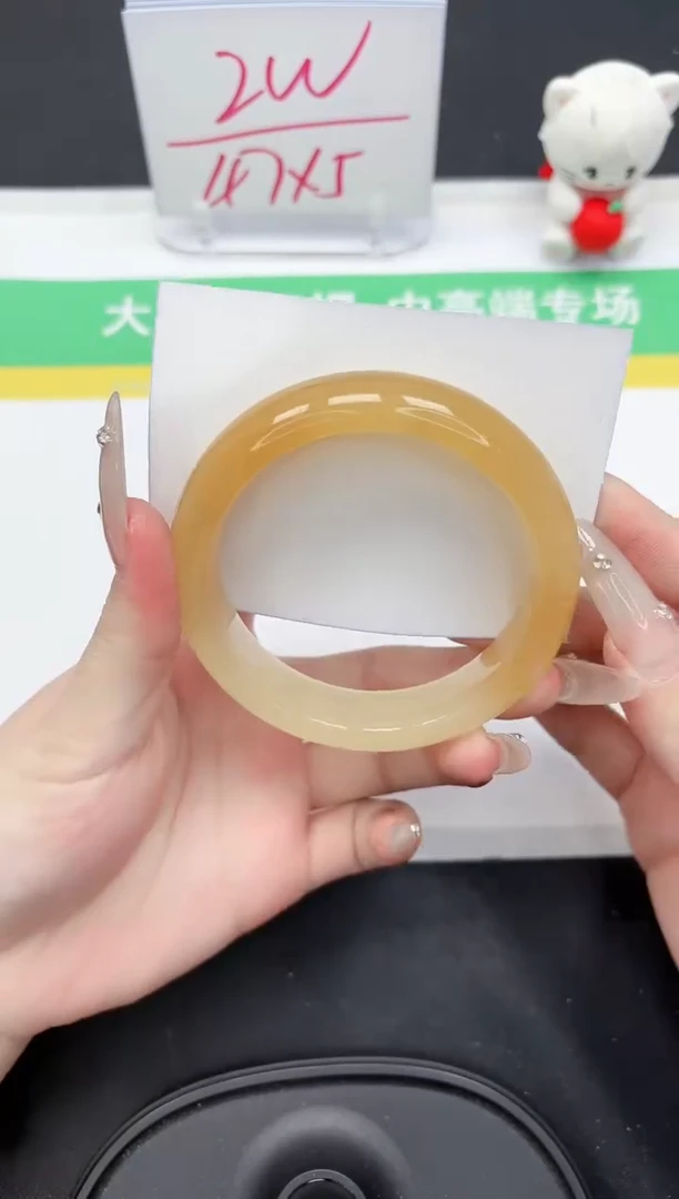 【闪购商品】石英质玉手镯未镶嵌100-61