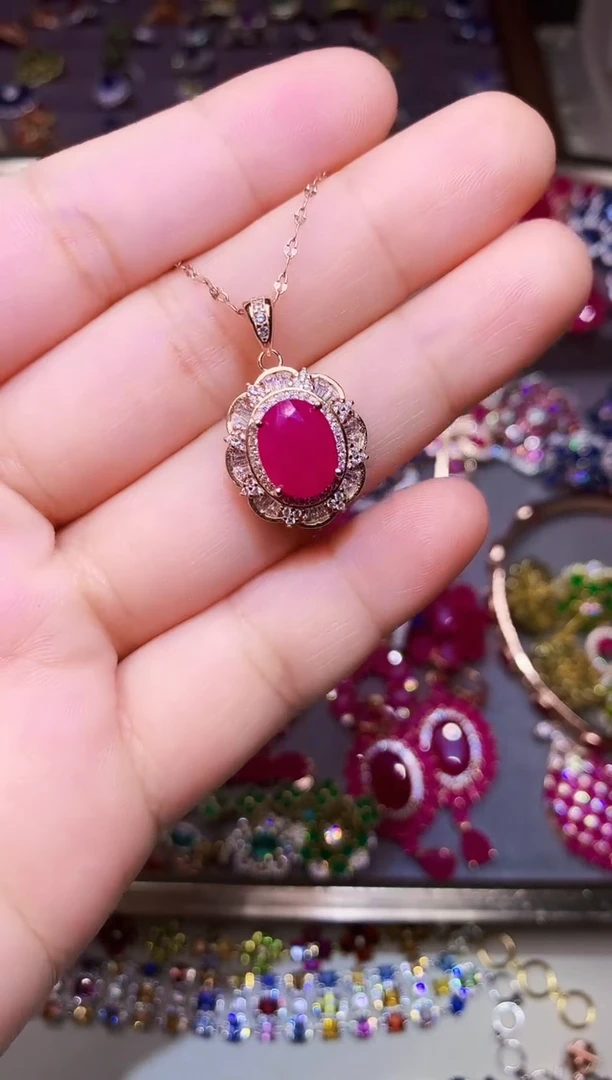 颈饰银S925镶嵌红宝石....