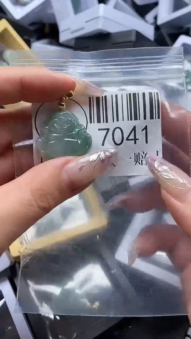 吊坠(不含链)未镶嵌翡翠7041