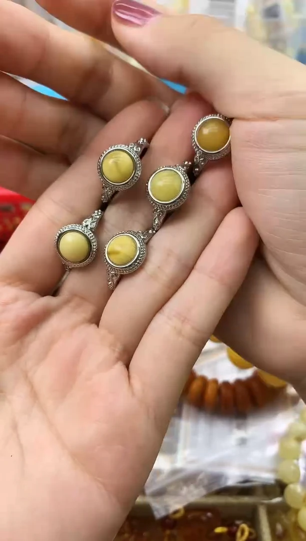 未镶嵌蜜蜡裸石吊坠