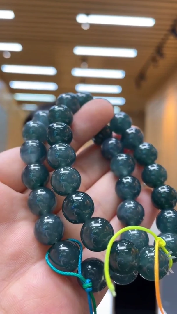 翡翠未镶嵌颈饰多样性发货（只发一件）x47