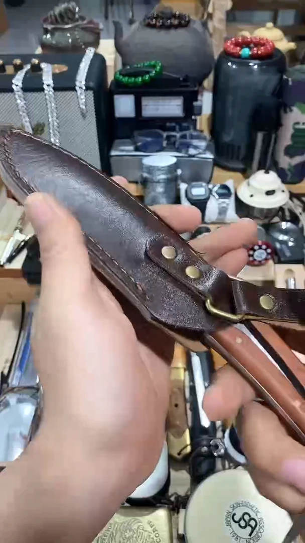 瓷片闪购商品  如图所示