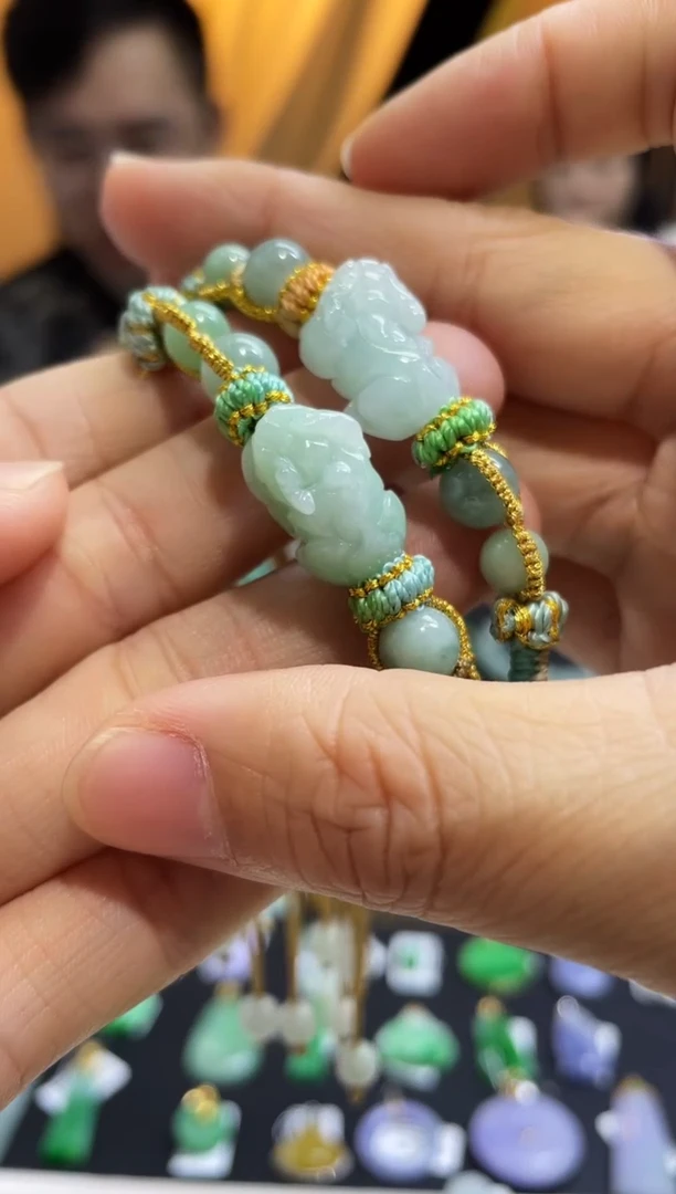 颈饰未镶嵌翡翠手绳  多样性发货 发其一