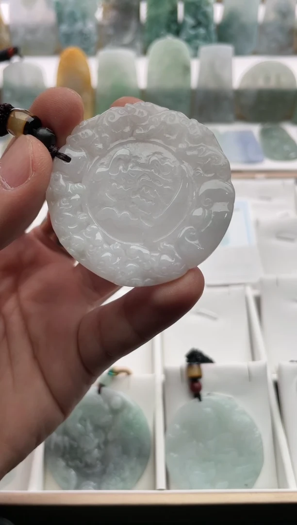 【闪购商品】翡翠颈饰未镶嵌..../2/11/ 65