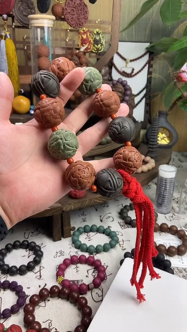 泥塑栗*?4款五方手持10颗的合香