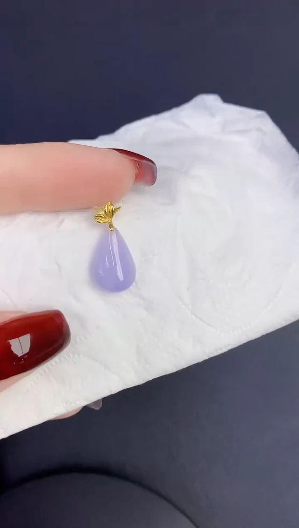 颈饰18K金镶嵌翡翠缅甸天然翡翠a货