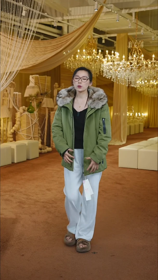 专柜清仓的派克服