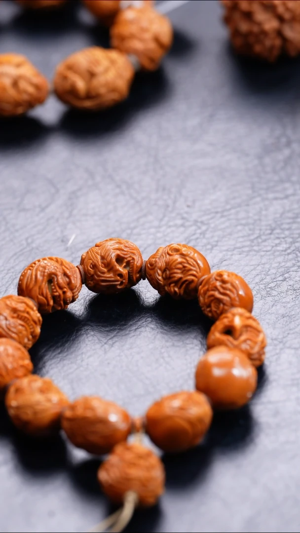 【闪购商品】橄榄核吊坠橄榄核