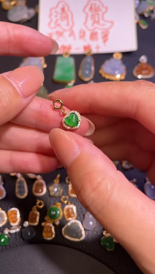 颈饰银S925镶嵌翡翠a货翡翠