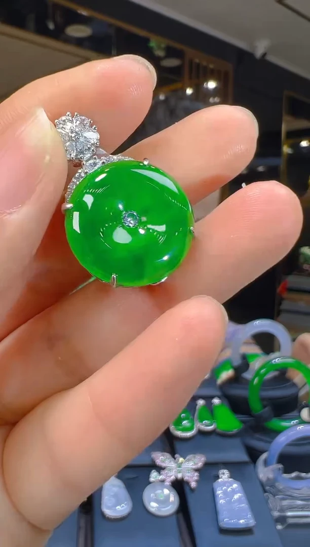 翡翠银S925镶嵌吊坠(赠链)007（多样性发其一）