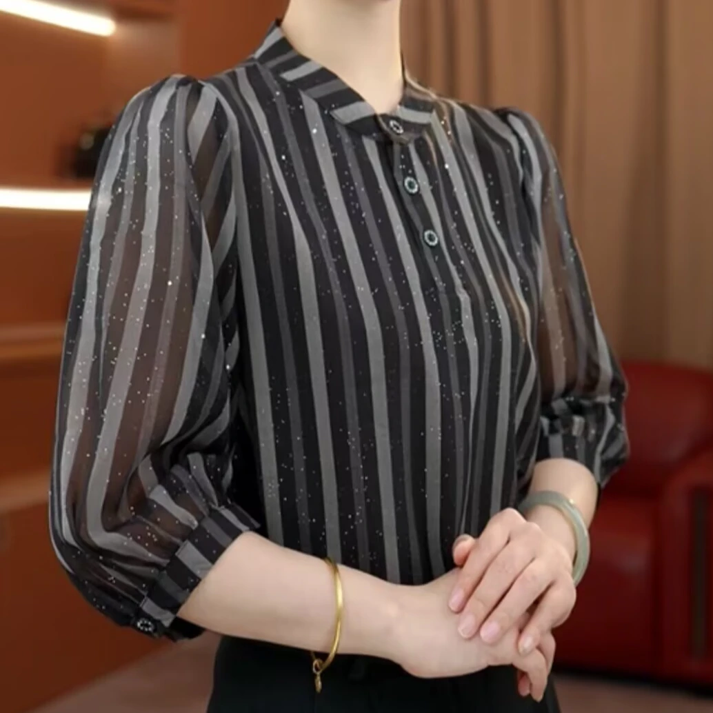 【洒银】夏天薄款七分袖条纹冰丝衬衫大码胖mm宽松显瘦雪纺防晒小衫