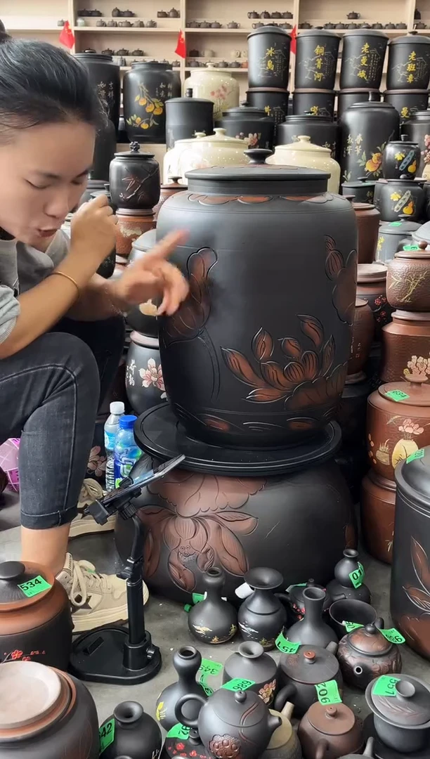 罐瑕疵茶缸高50cm荷花  148
