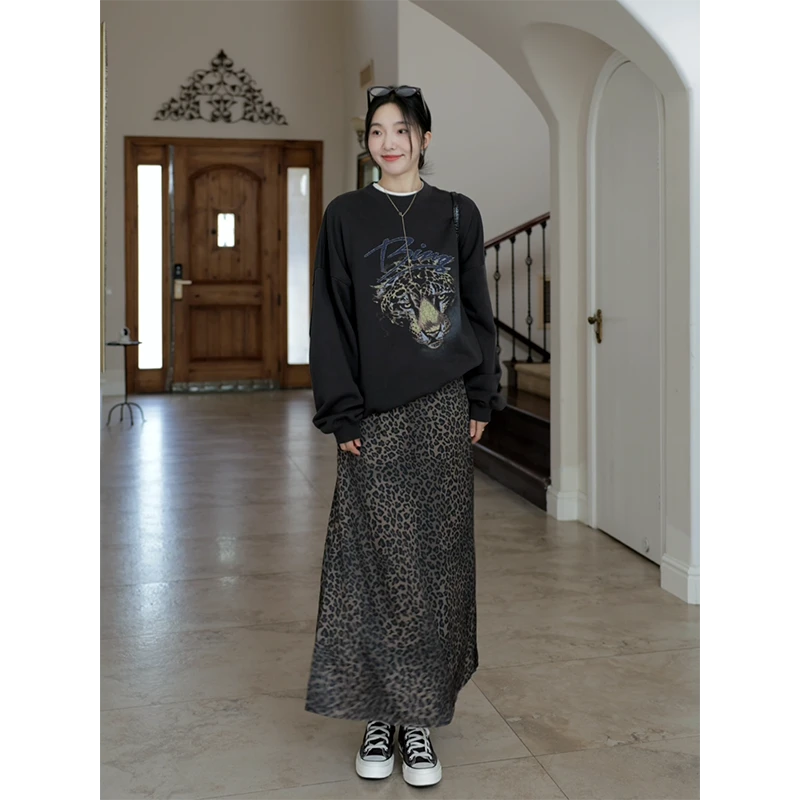 郭九九呢 棉时髦印花宽松显瘦卫衣豹纹锻面半身裙长裙 G924D10272