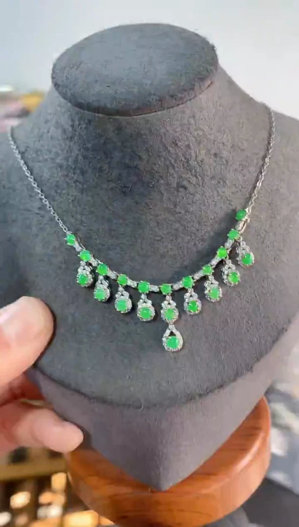 银S925镶嵌戒指翡翠5        4