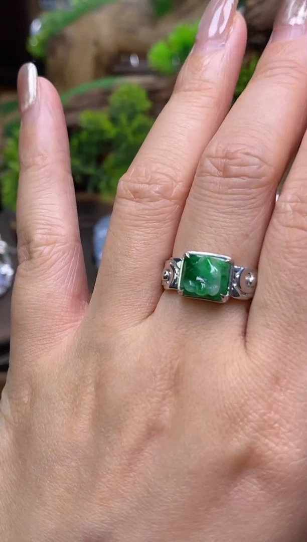 颈饰银S925镶嵌翡翠净货13906