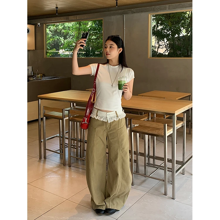 卡其色直筒牛仔裤女春秋新款高腰阔腿裤子宽松今年流行的爆款长裤