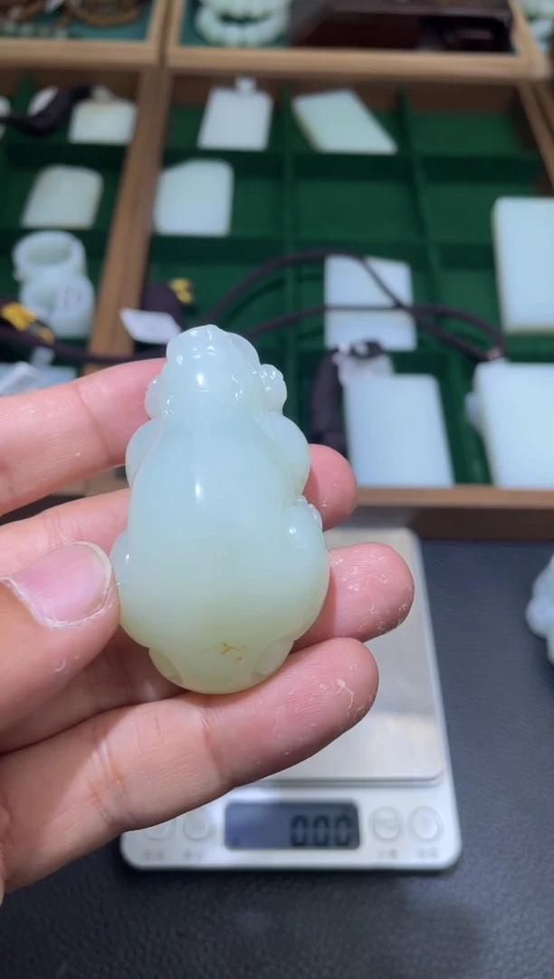 定制和田玉貔貅