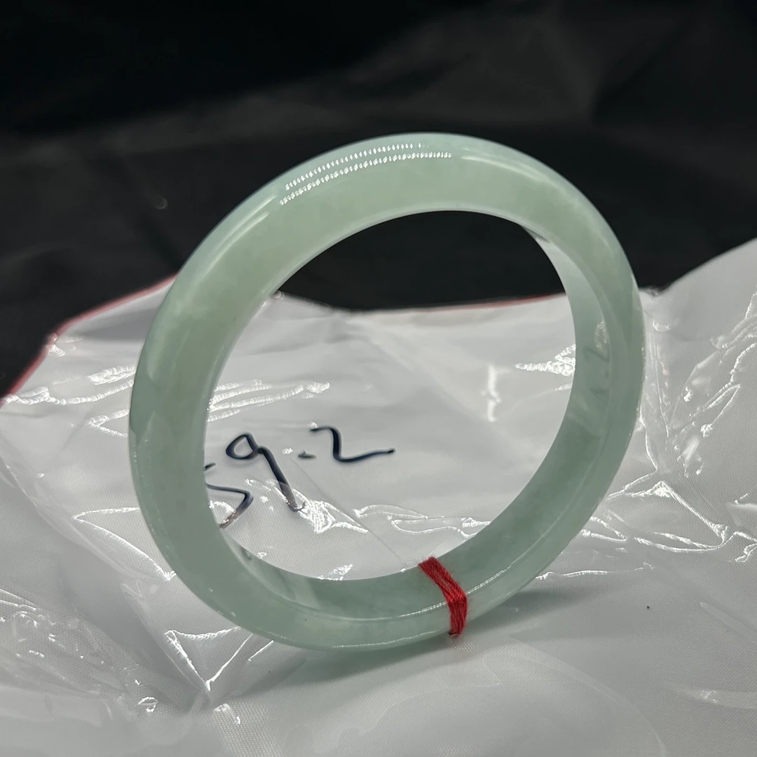 天然A货翡翠手镯 W1271401