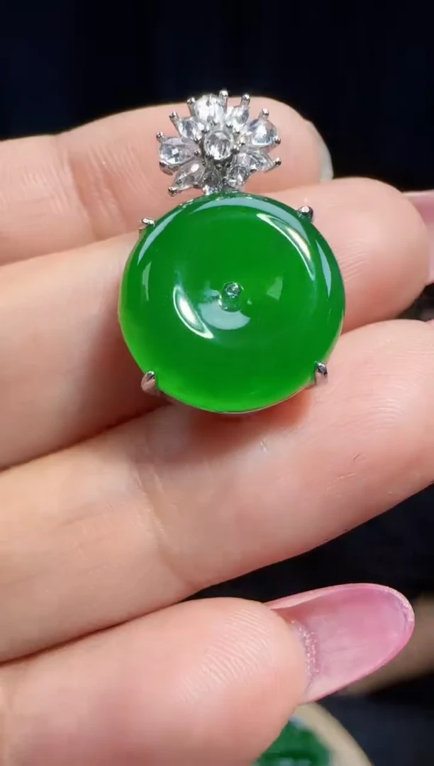 未镶嵌定制翡翠翡翠吊坠50