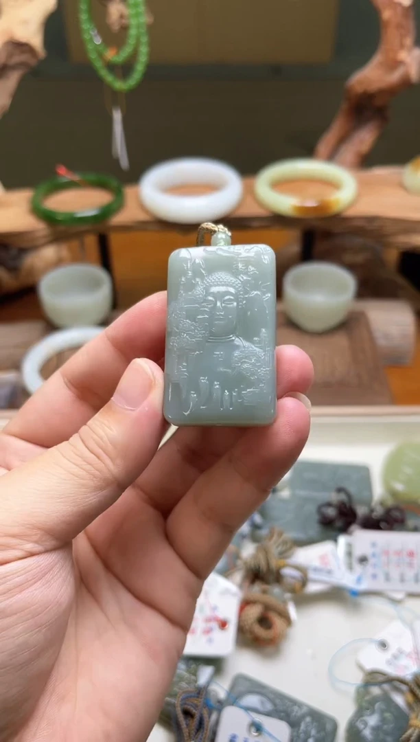 吊坠(不含链)未镶嵌和田玉吐拉牧场 大日如来