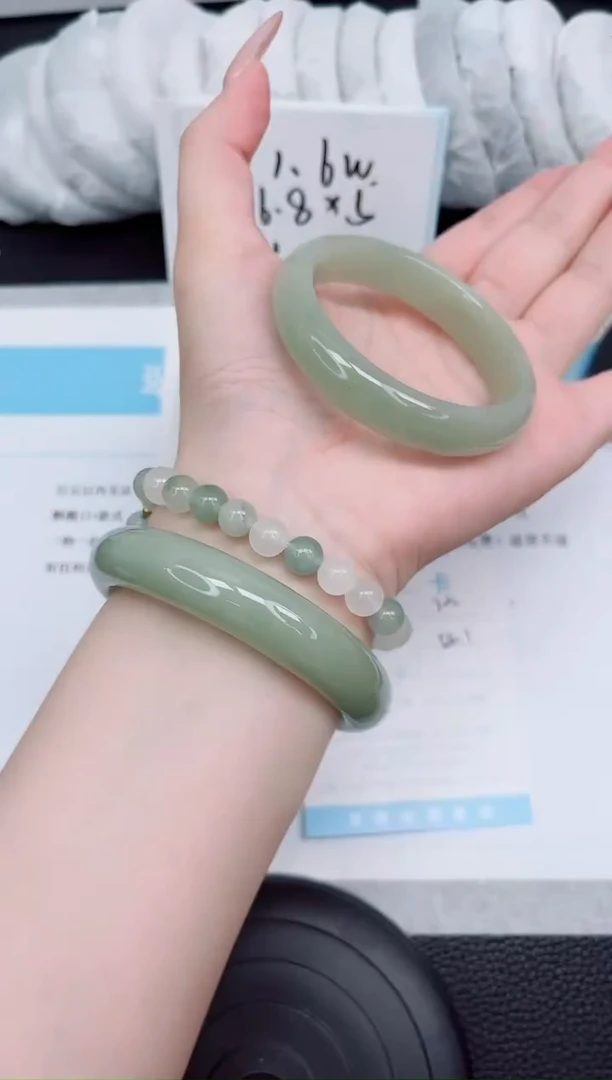 石英质玉手镯未镶嵌73-54.1