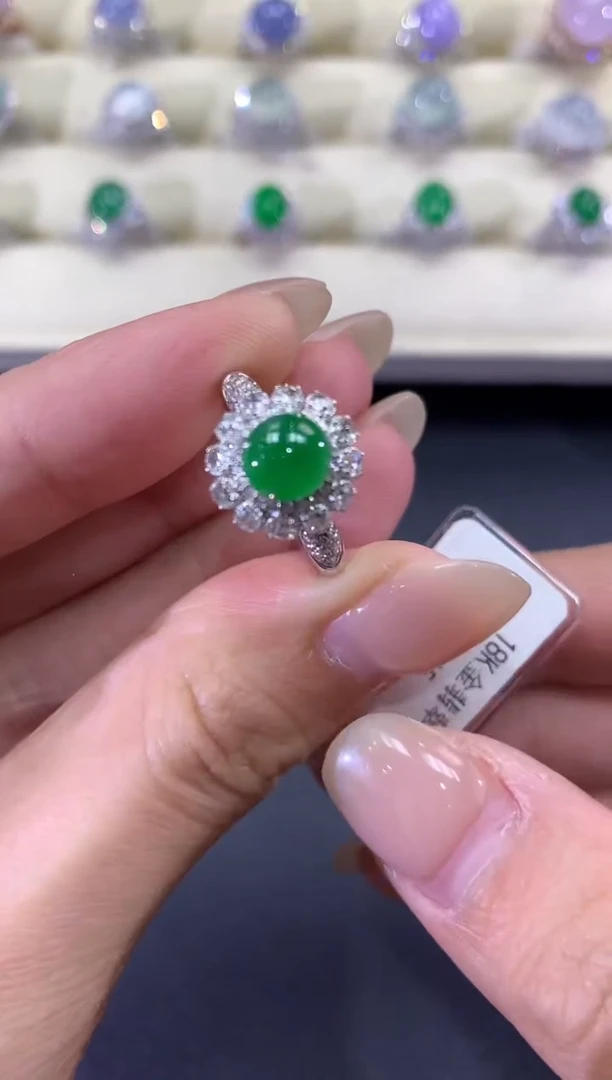 【闪购商品】翡翠戒指18K金镶嵌a116