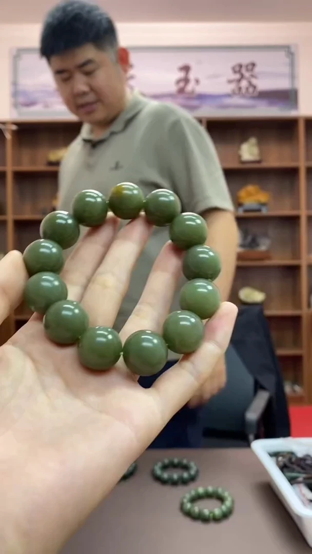 【闪购商品】岫岩河磨玉（透闪石质玉）手串未镶嵌析木18手串