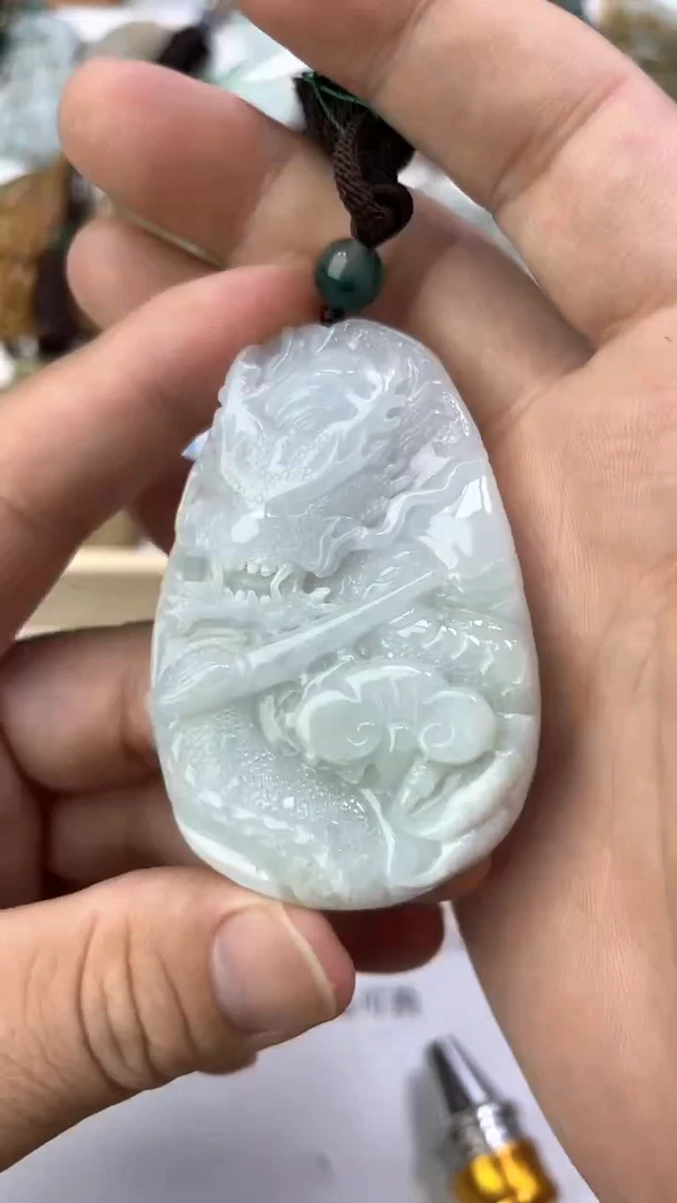 颈饰未镶嵌翡翠平**财天然翡翠