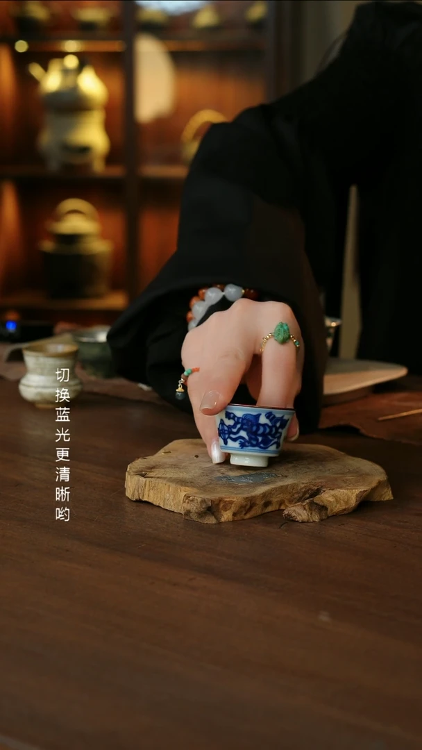 包铜青花狮子滚绣球杯