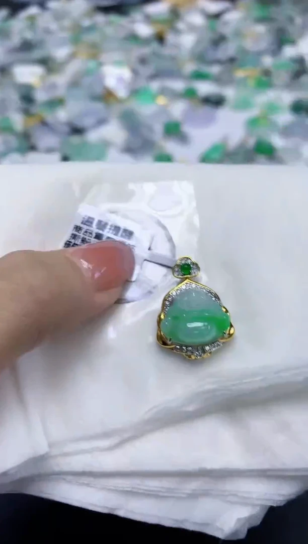 颈饰未镶嵌翡翠天然缅甸翡翠A货多样性发一件