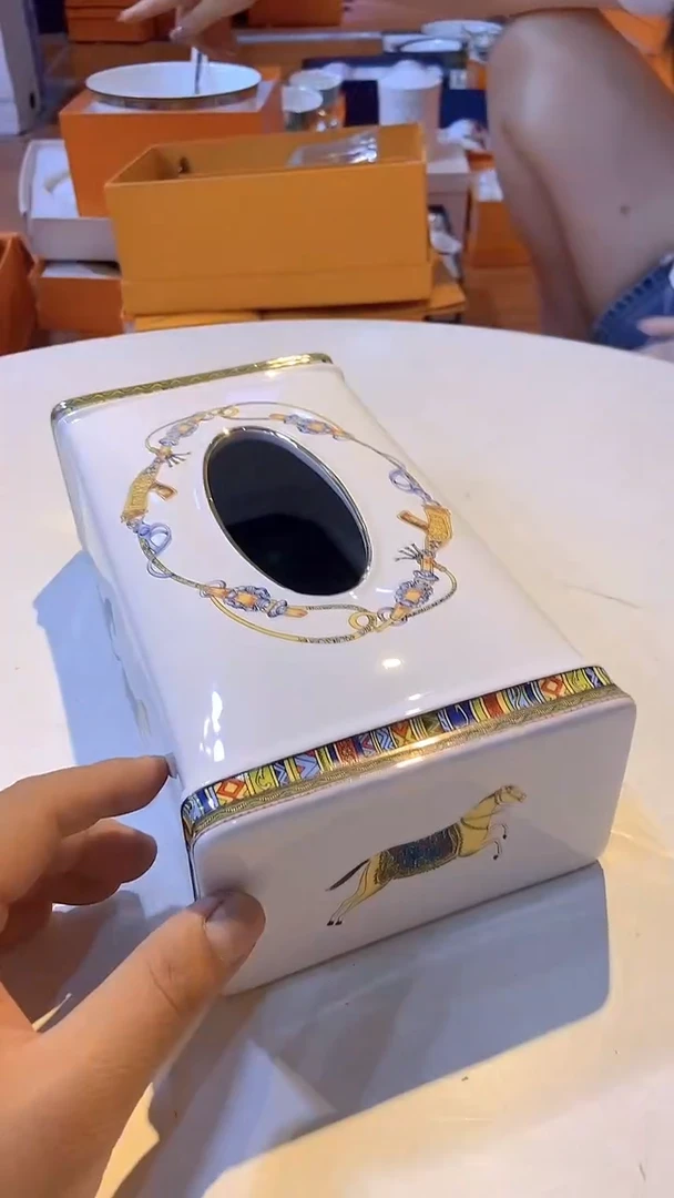 鸿辉家品牌瓷器，京东包邮！