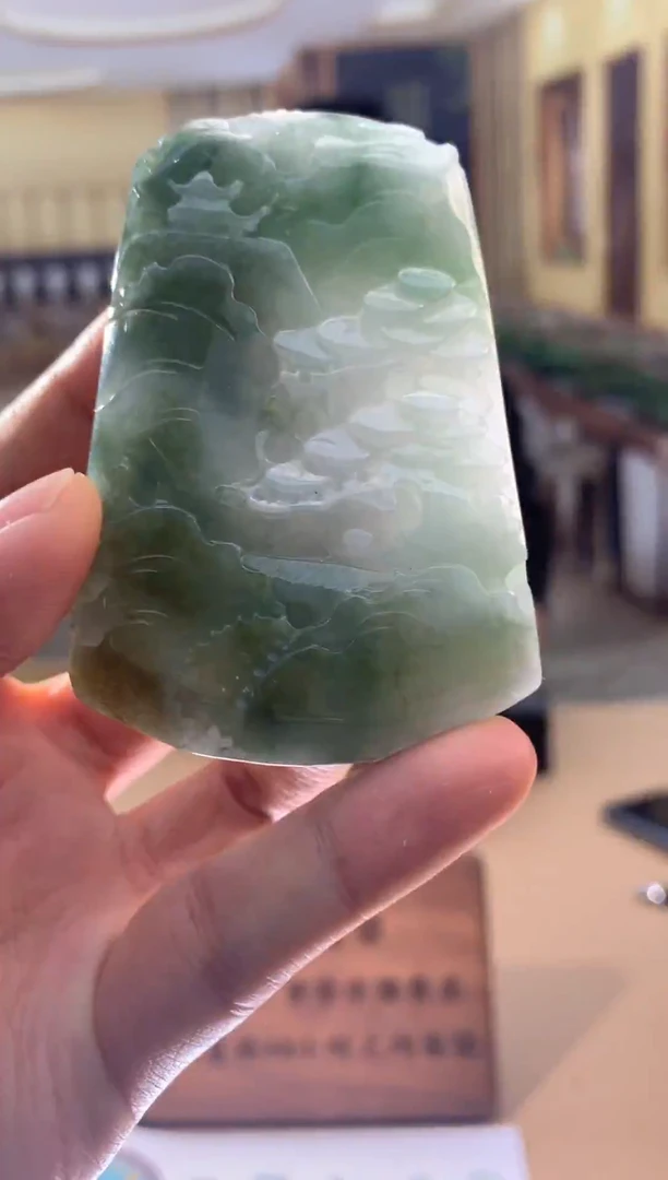 颈饰未镶嵌翡翠A*A翡翠挂件