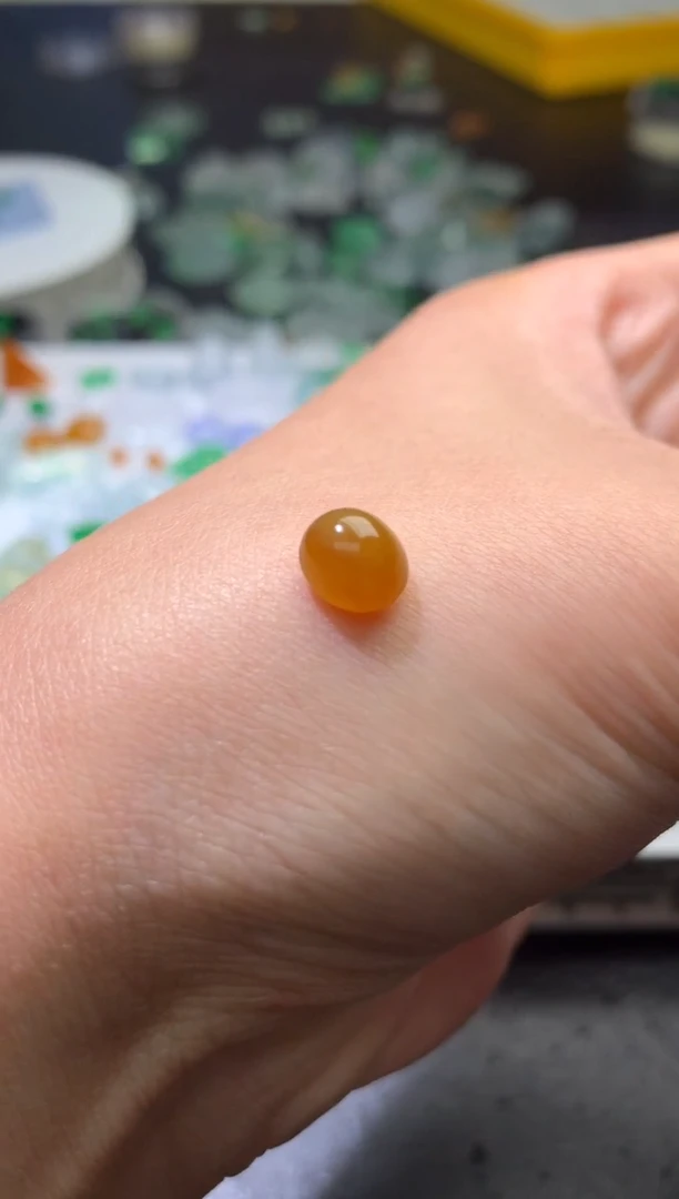 未镶嵌定制翡翠毛货 8-6.9-4.9