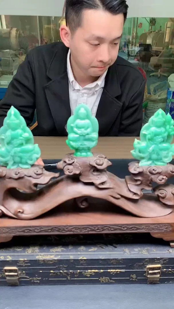 【闪购商品】定制翡翠未镶嵌5143jj-毛货三件挂件西方三圣111