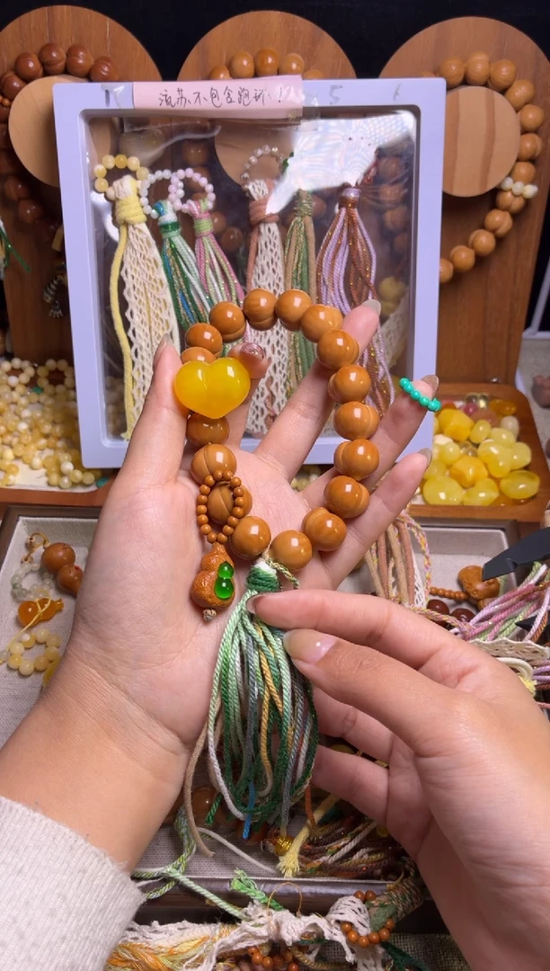 手串猴头核桃全品原皮泡芙蜜心绿跑环绿葫芦吊坠新绿流苏手持