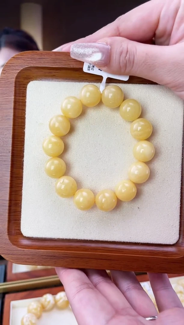 裸石蜜蜡未镶嵌手串
