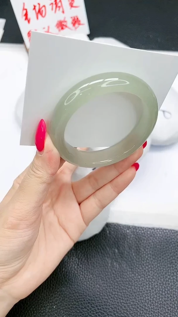 未镶嵌手镯石英质玉61-53.2