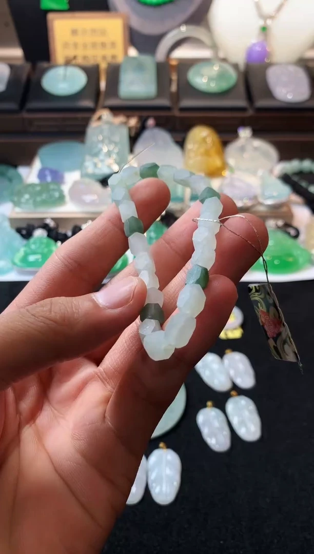 未镶嵌定制翡翠老*  S毛货不退不换